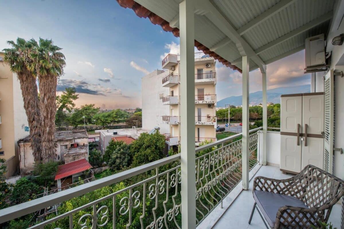 Dolce Favola Nomad Casa - Kalamata'S City Getaway Extérieur photo
